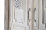 GINER Y COLOMER Armoire de deux portes en bois de manguier blanc vieilli